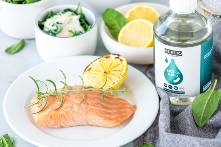 Lemon Salmon with Creamy Spinach