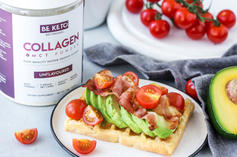 Keto gofry serowe na talerzu