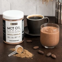 MCT Olej v Prášku – Přírodní Čokoláda 300G – Lifestyle 1 MCT Olej v Prášku – Přírodní Čokoláda 300G
